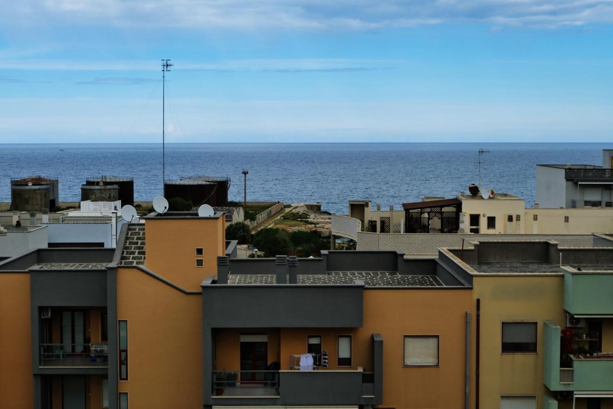 Mare Mary - Appartamento Vista Mare A Monopoli Exterior foto